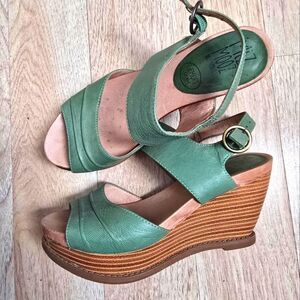 Miz Mooz Ruthy Green Leather Wedge Sandals Size 6.5